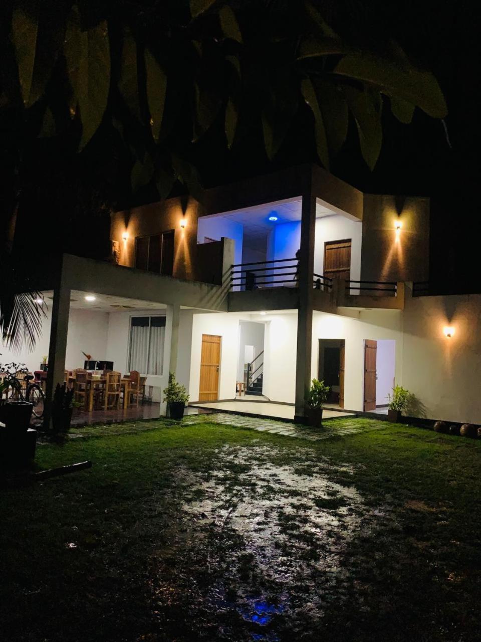 Cassia Udawalawe Hotel Exterior foto