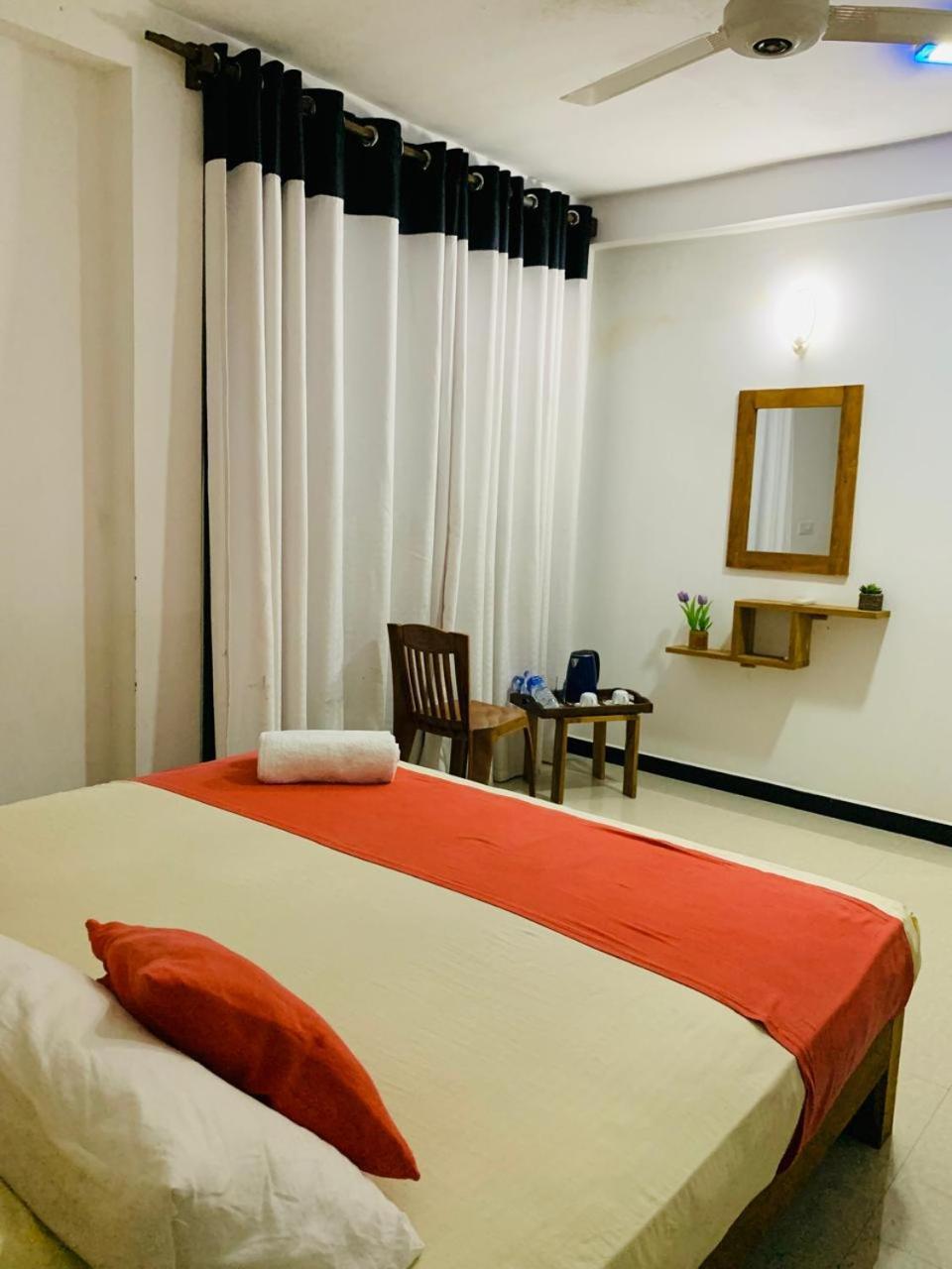 Cassia Udawalawe Hotel Quarto foto