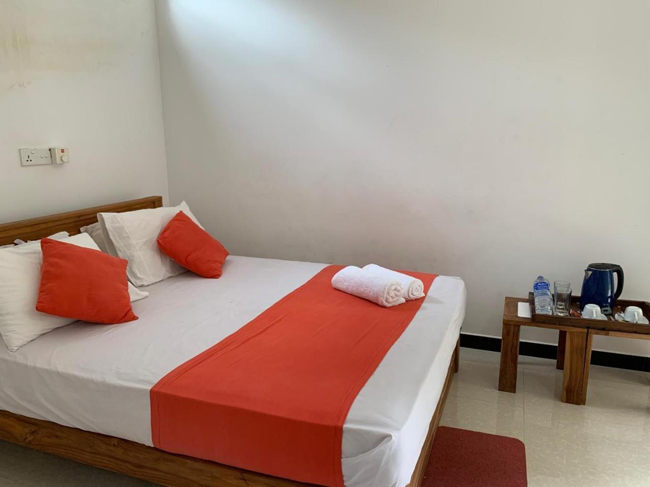 Cassia Udawalawe Hotel Quarto foto